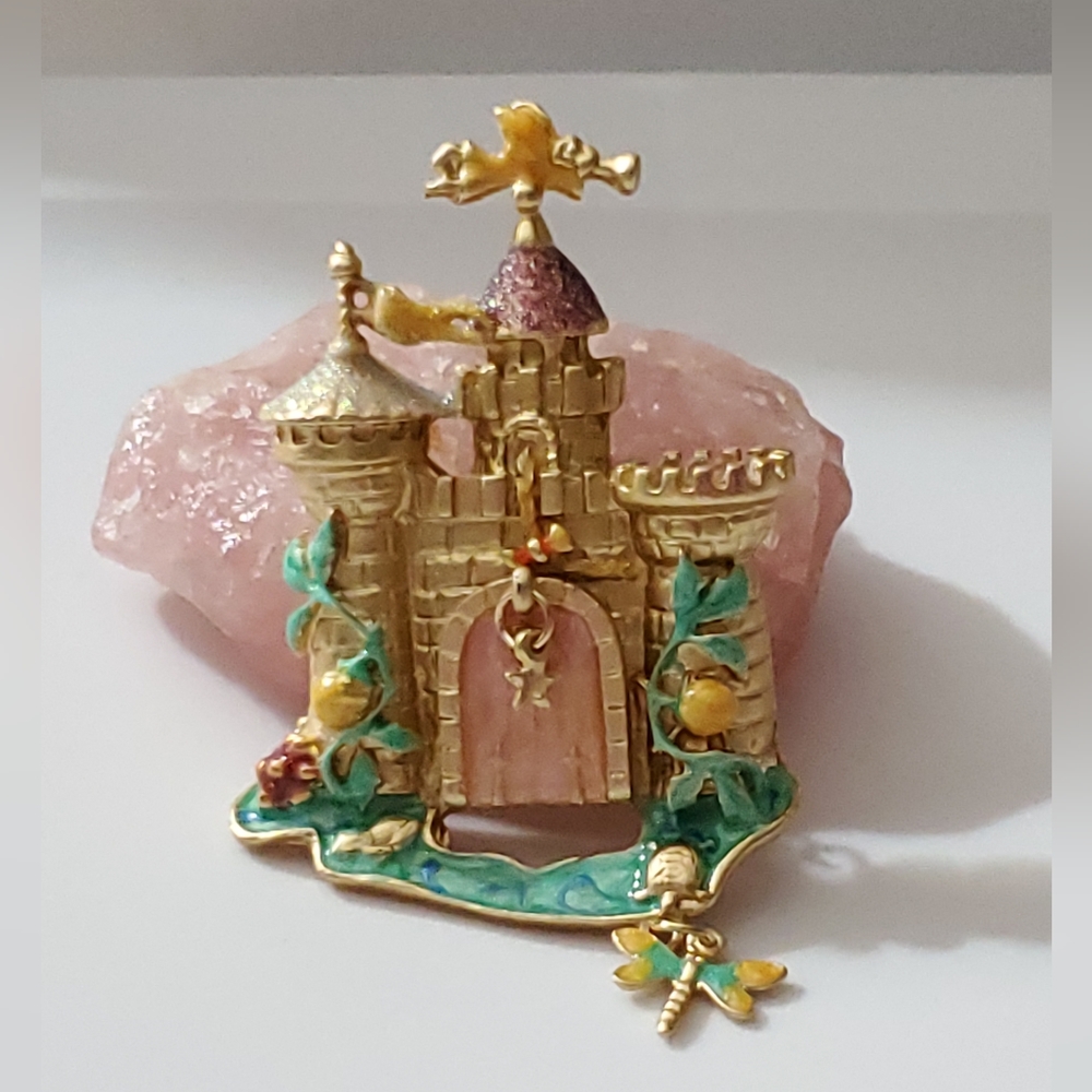 Rapunzel castle brooch princess enamel exquisite details New big fairytale gold